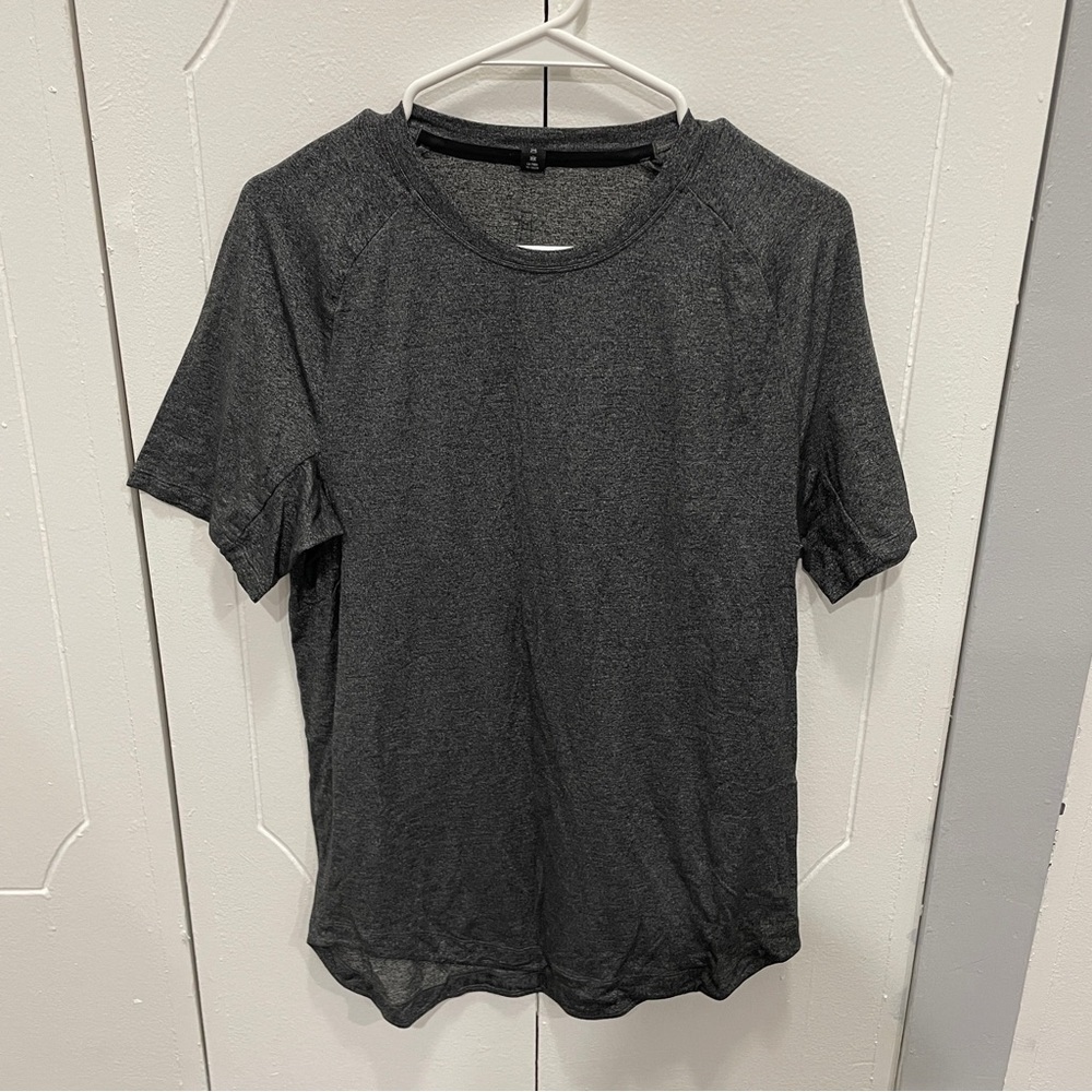 Lululemon Men's Grey Short Sleeve Shirt